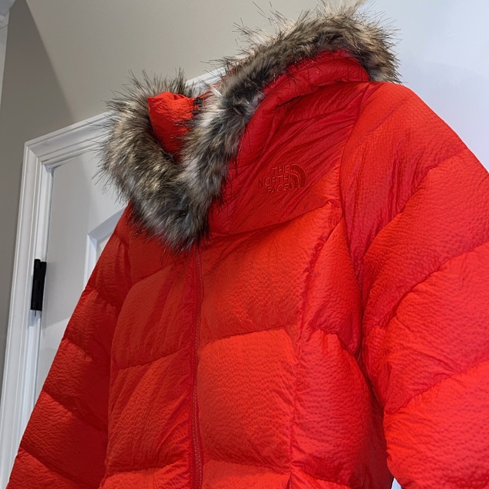 ❗️nwt NORTHFACECE WMNS PARKA❗️ - Picture 5 of 9